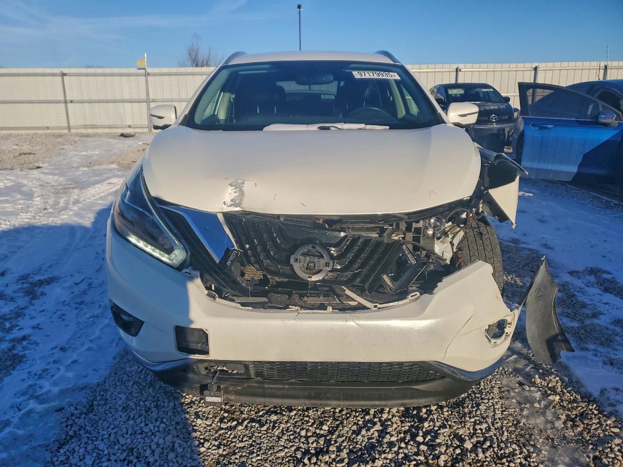 2018 NISSAN MURANO S photo 5