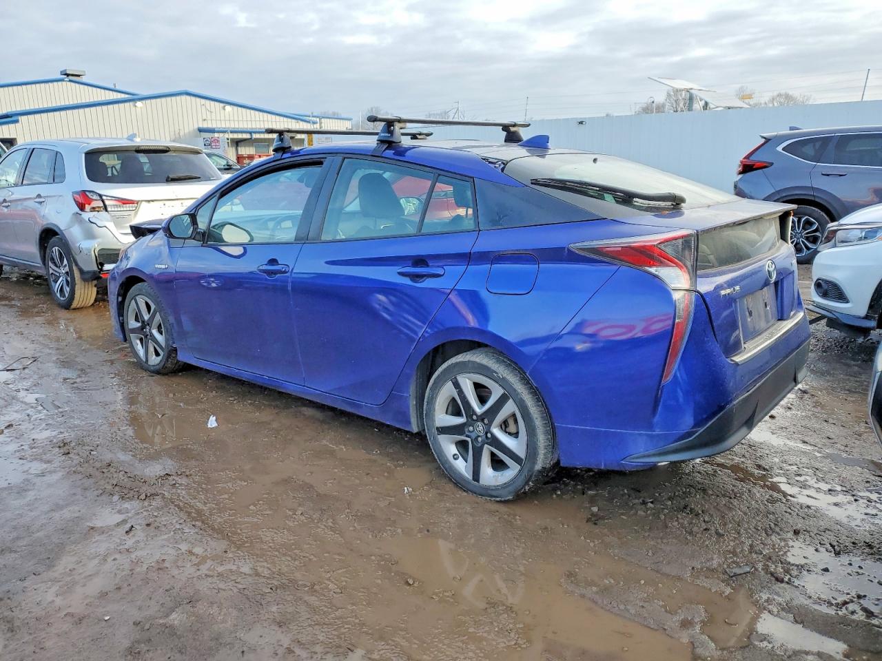 2016 TOYOTA PRIUS photo 2