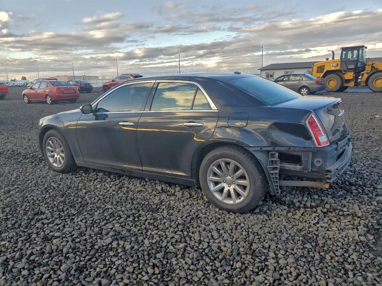 2013 CHRYSLER 300C photo 2