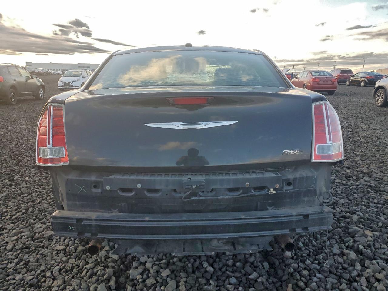 2013 CHRYSLER 300C photo 6