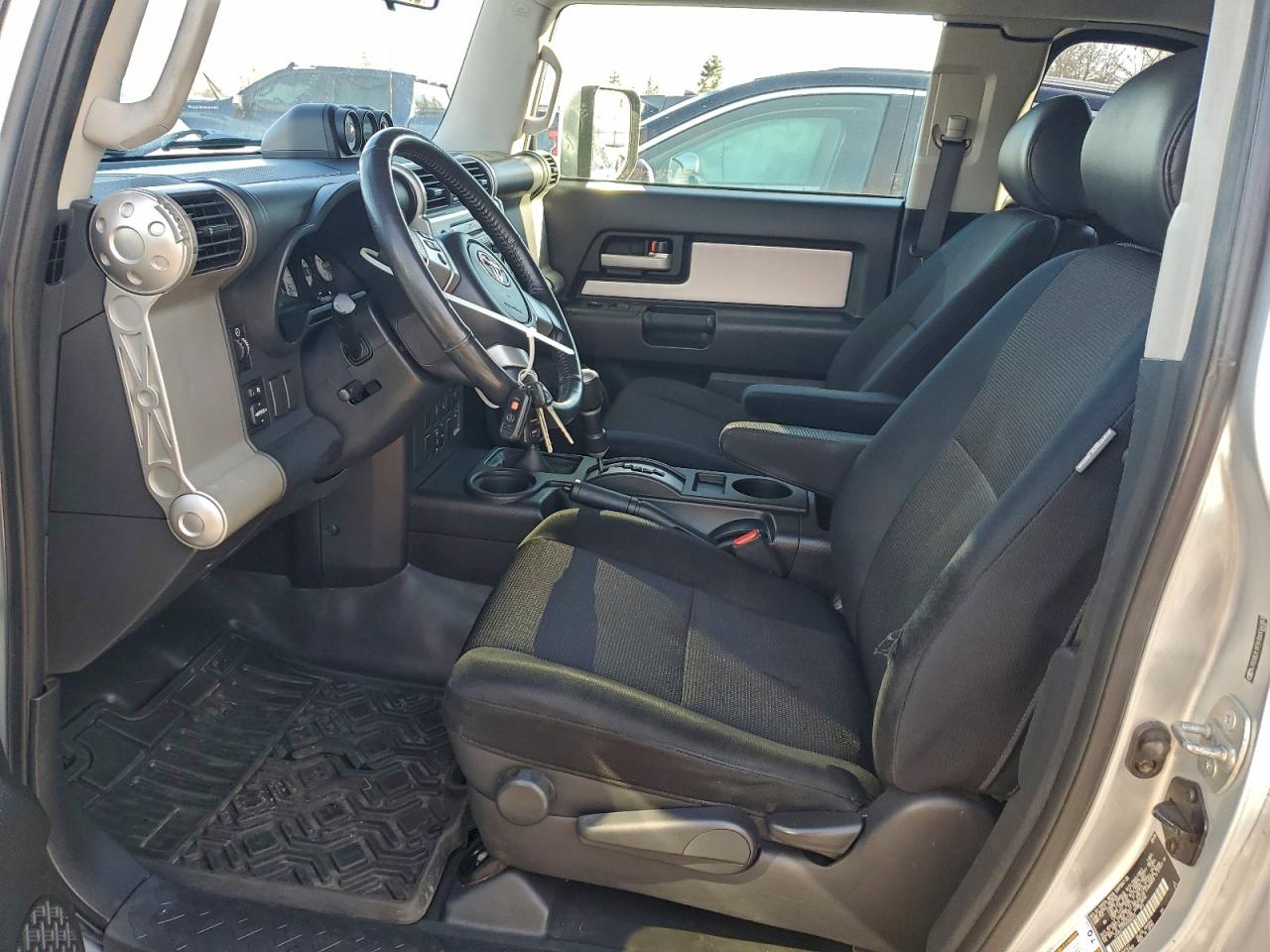 2007 TOYOTA FJ CRUISER photo 13