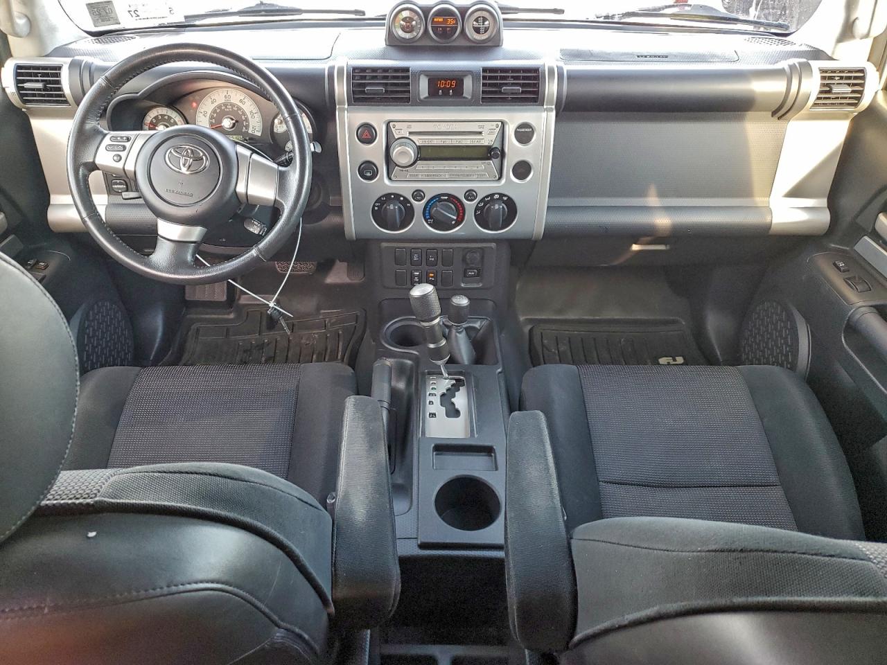 2007 TOYOTA FJ CRUISER photo 15