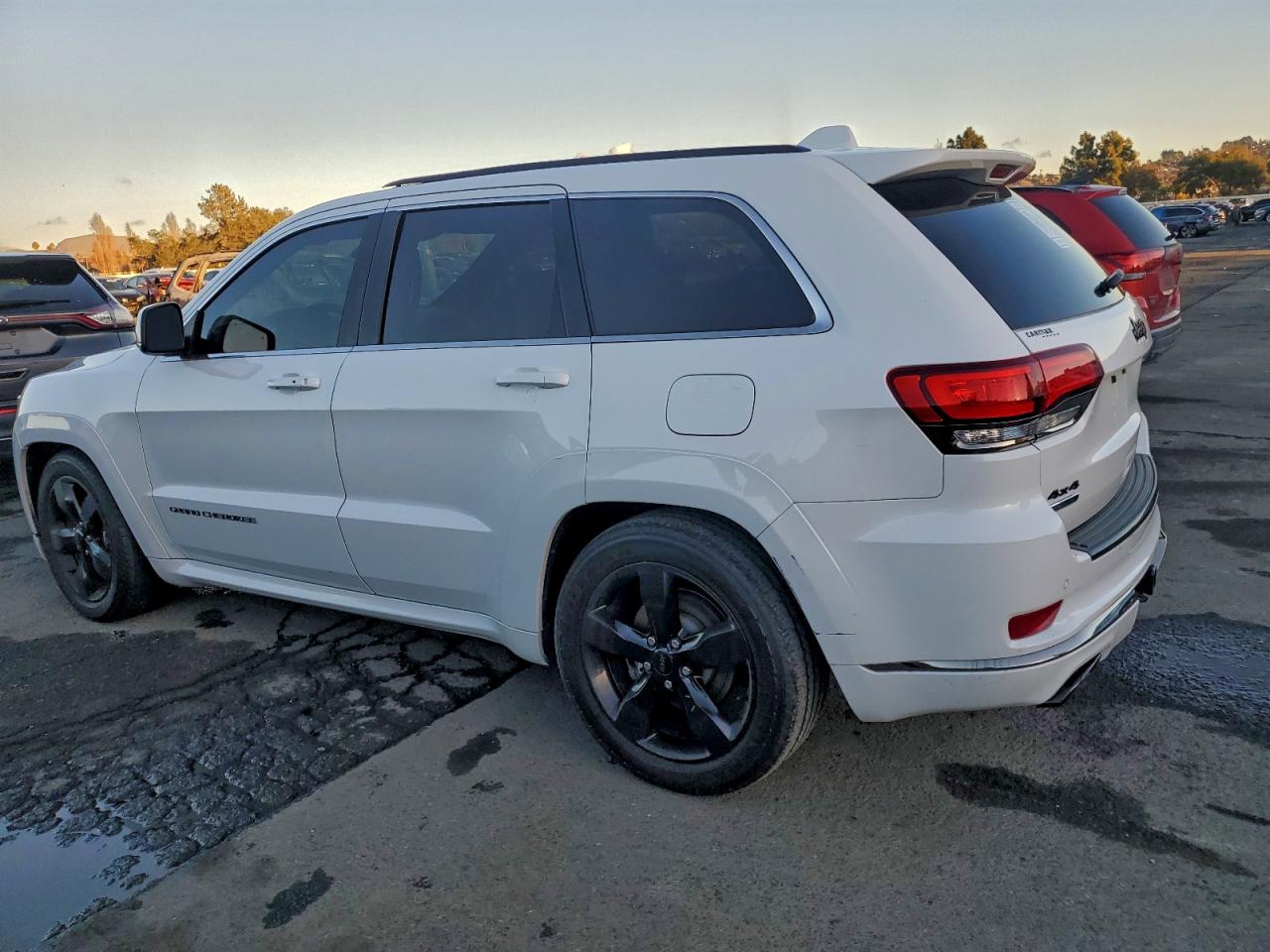 2016 JEEP GRAND CHEROKEE OVERLAND photo 2