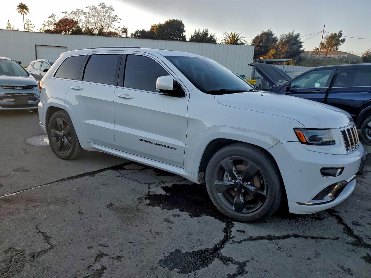 2016 JEEP GRAND CHEROKEE OVERLAND photo 4