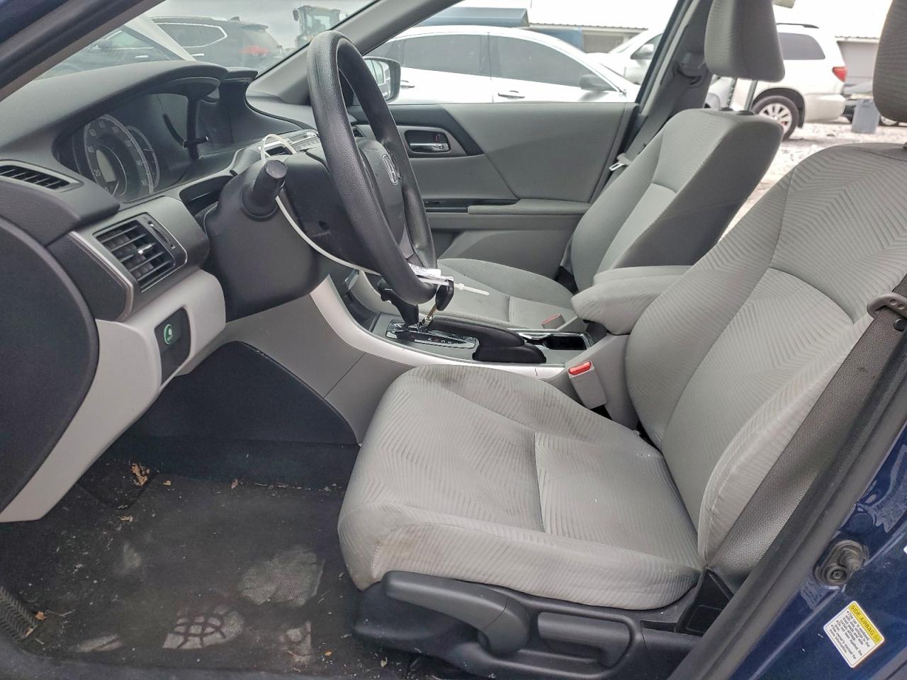 2015 HONDA ACCORD LX photo 7