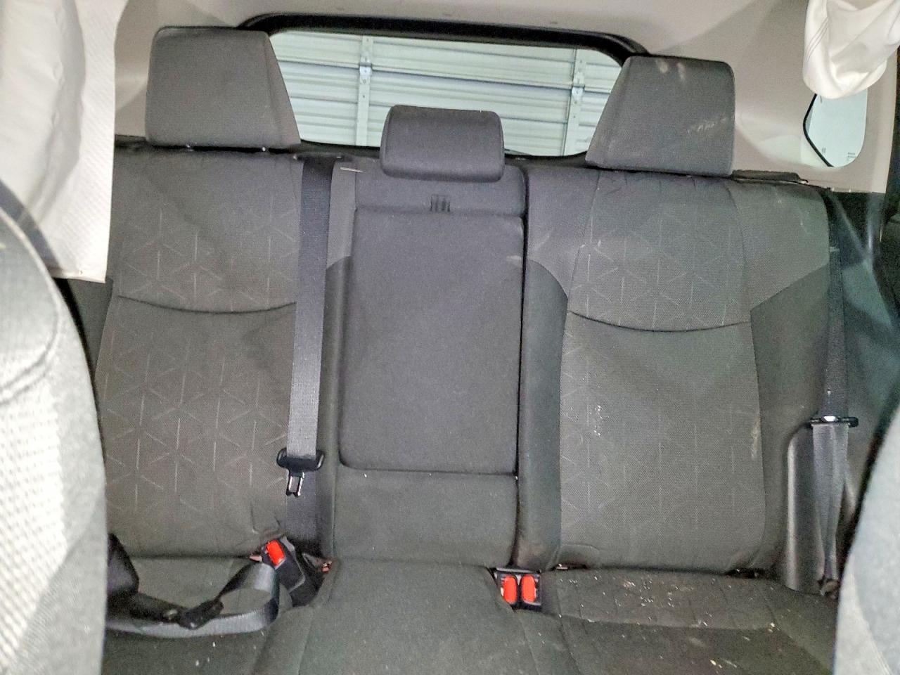 2025 TOYOTA RAV4 XLE photo 10