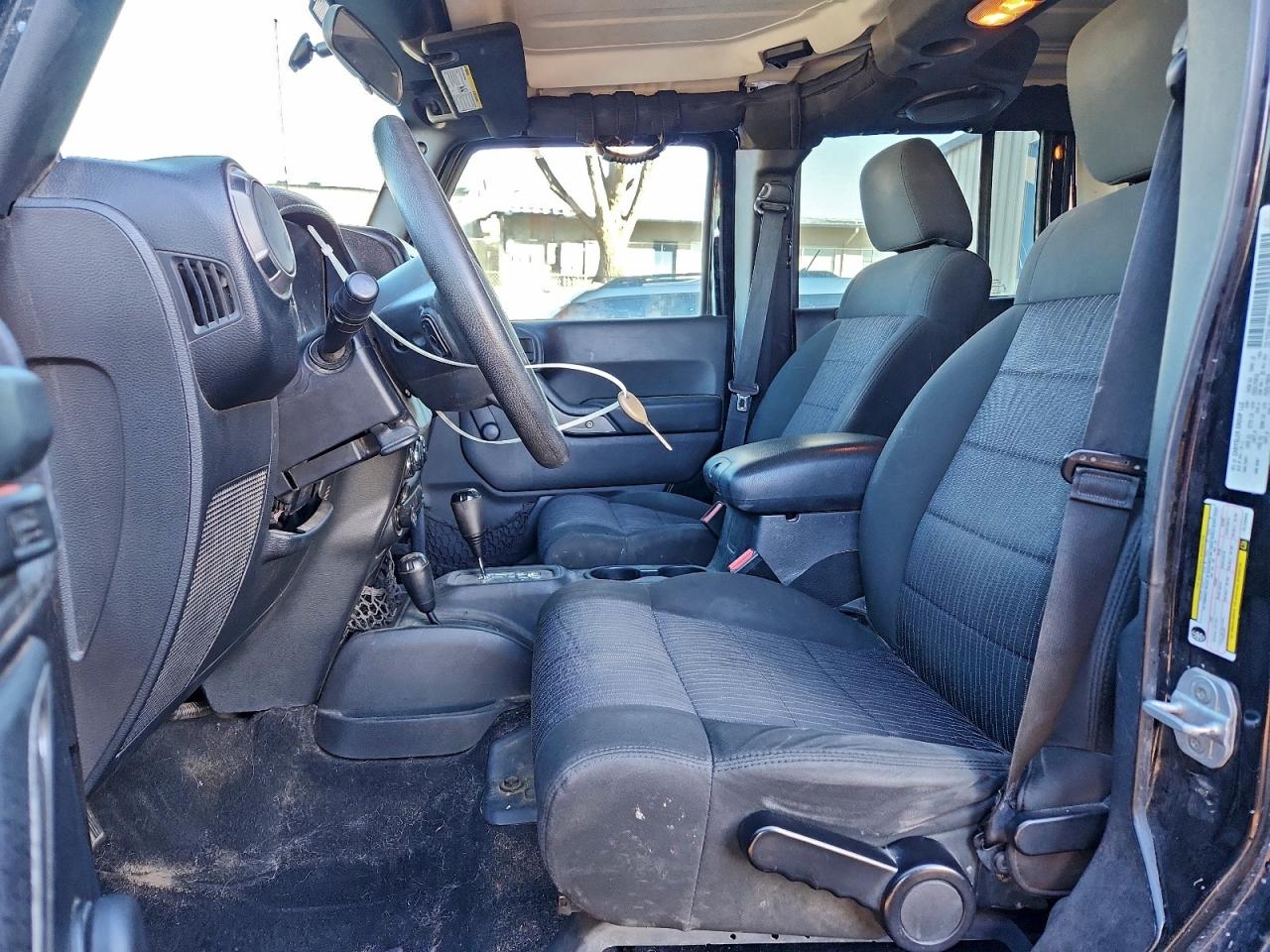 2012 JEEP WRANGLER UNLIMITED SPORT photo 7