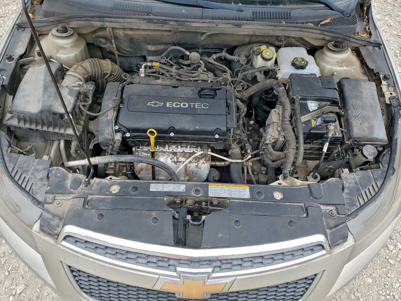 2013 CHEVROLET CRUZE LS photo 11