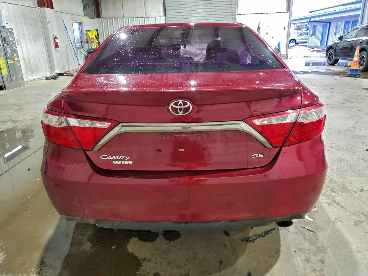 2016 TOYOTA CAMRY LE photo 6
