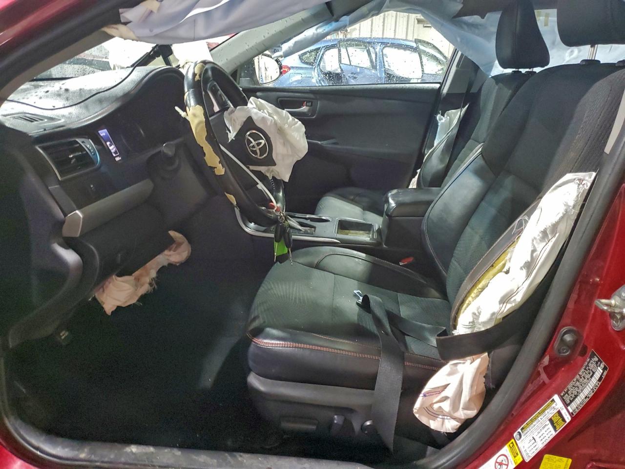 2016 TOYOTA CAMRY LE photo 7