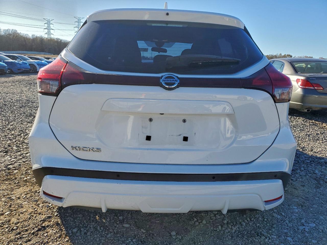 2021 NISSAN KICKS S photo 6