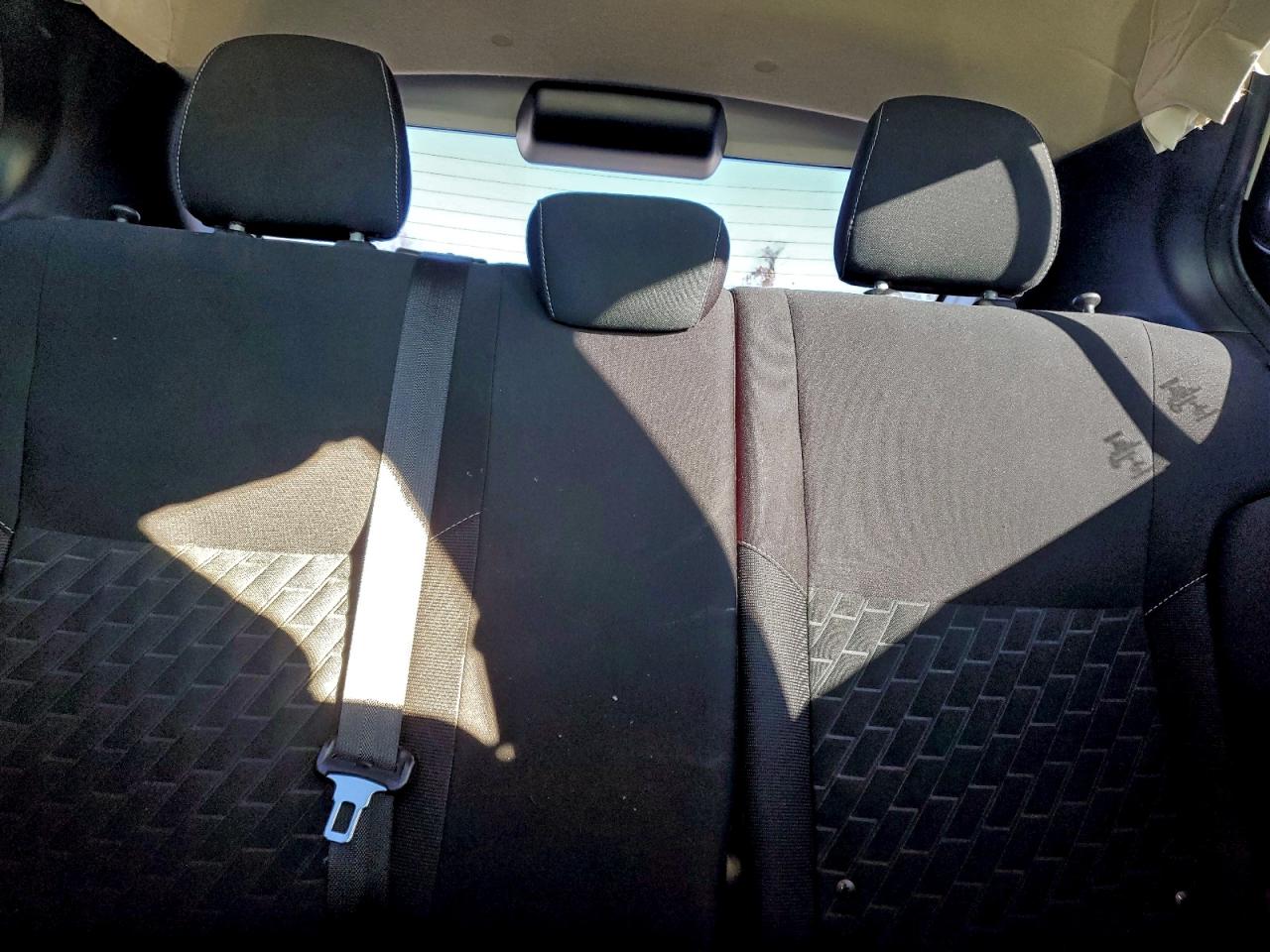 2021 NISSAN KICKS S photo 10