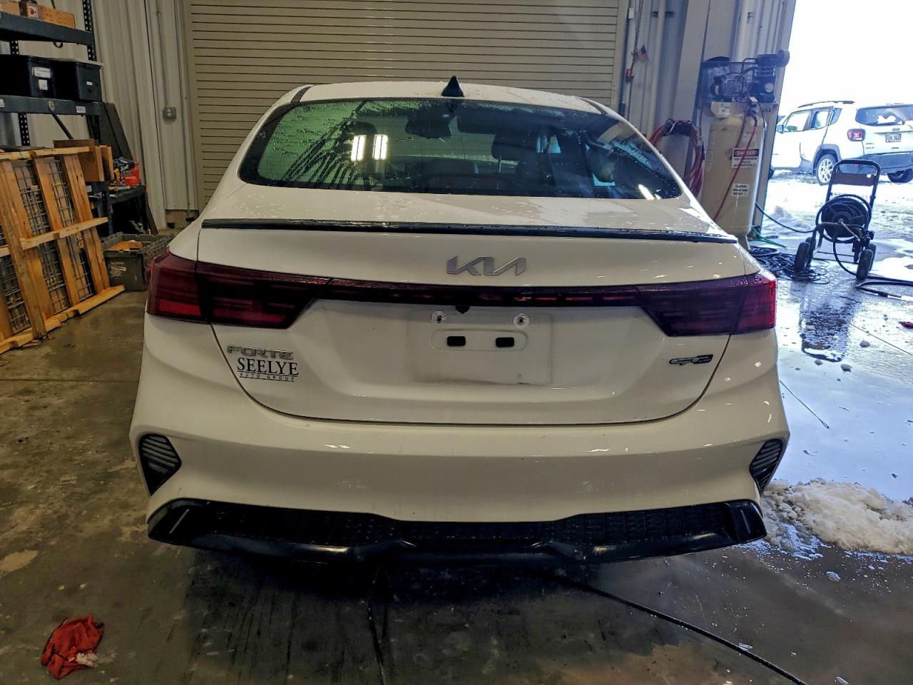 2024 KIA FORTE GT LINE photo 6