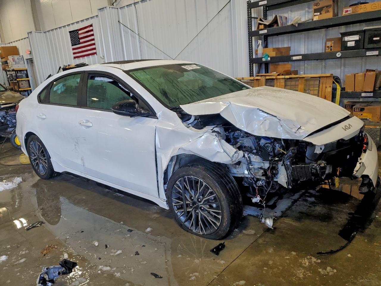 2024 KIA FORTE GT LINE photo 4