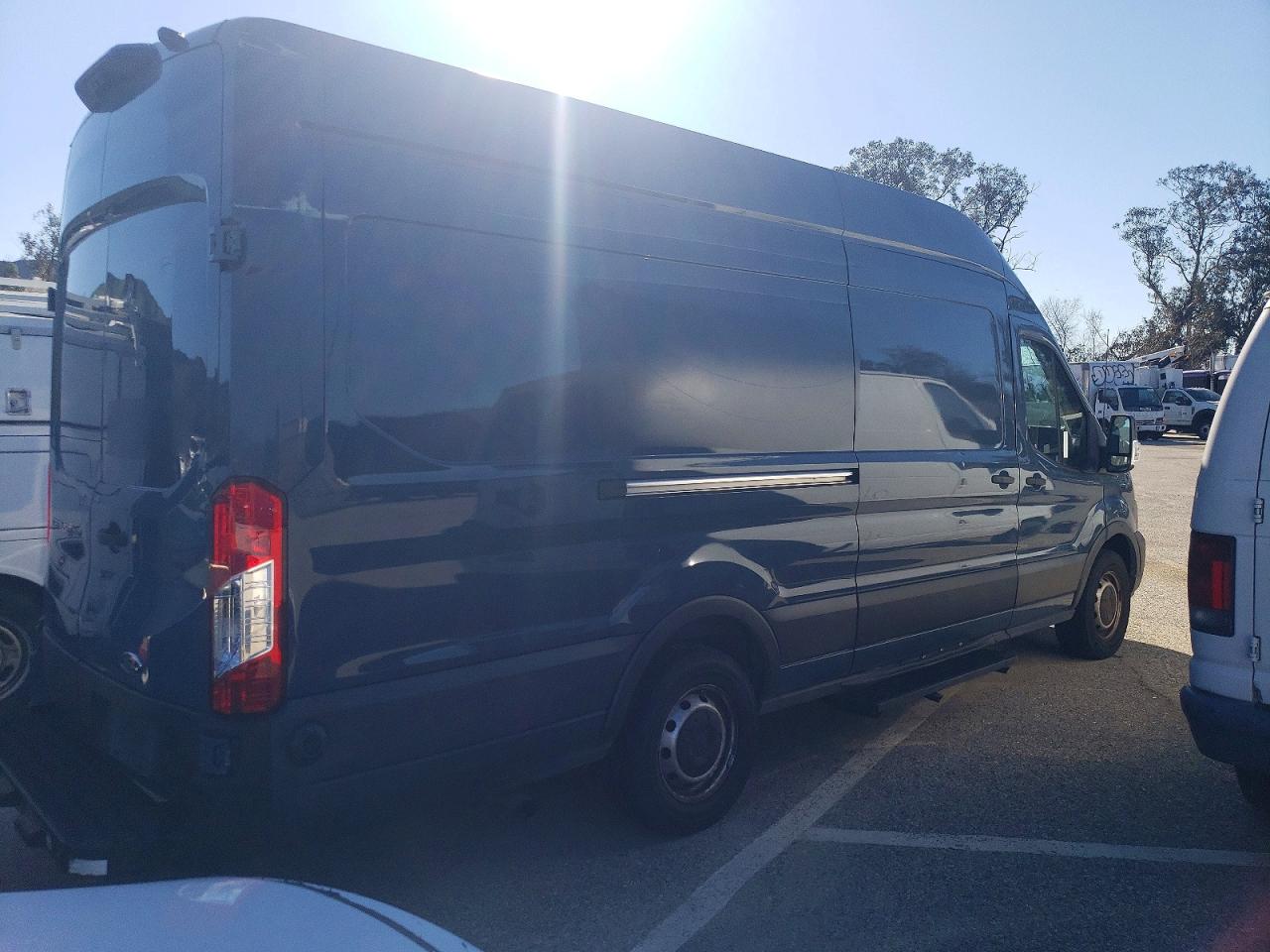 2020 FORD TRANSIT T-250 photo 3