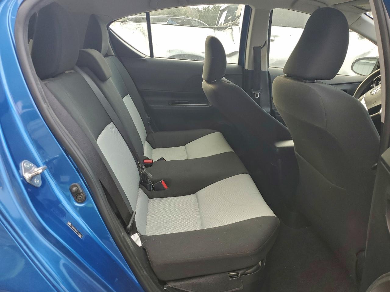 2015 TOYOTA PRIUS C photo 10