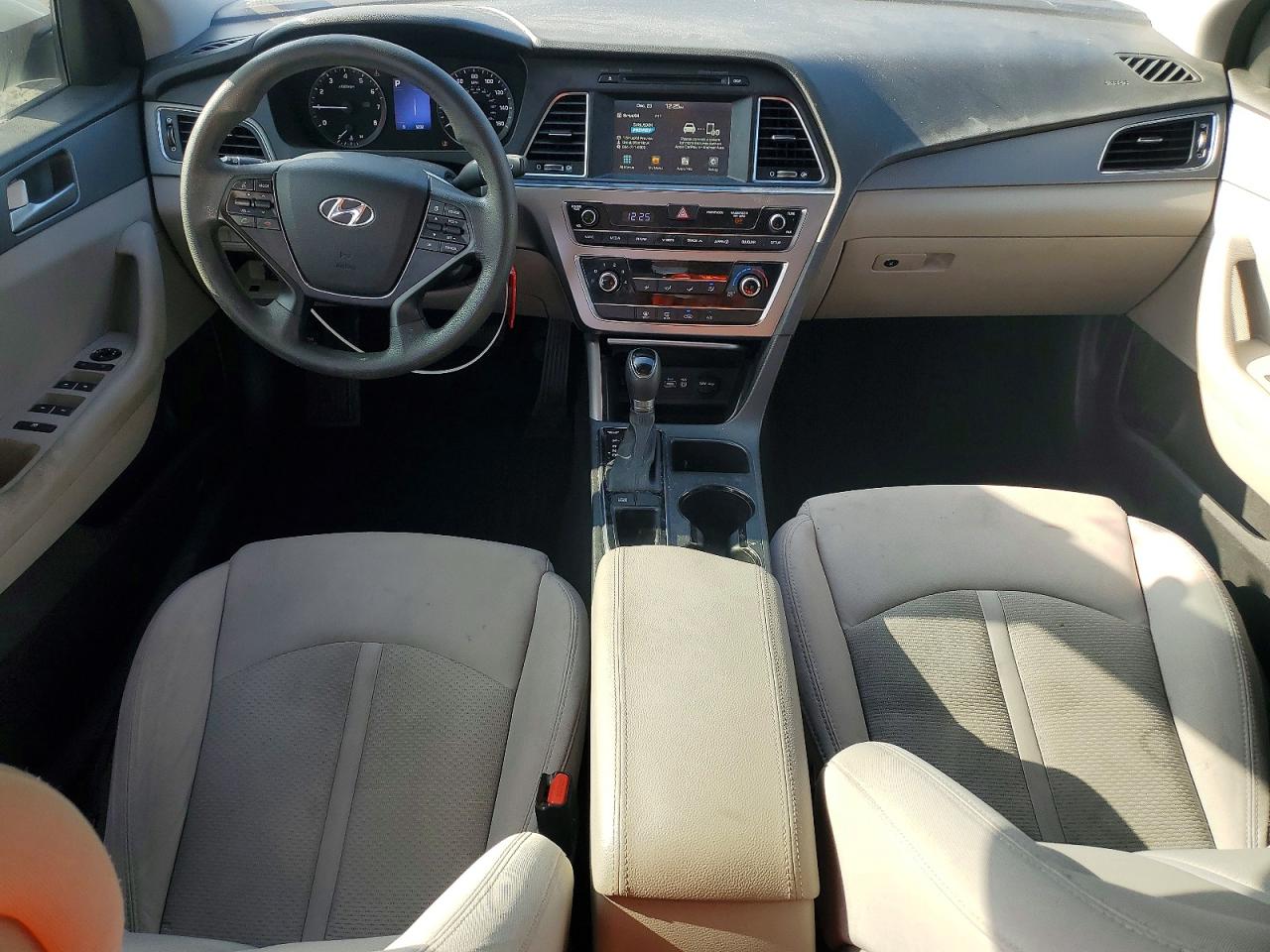 2016 HYUNDAI SONATA SE photo 8