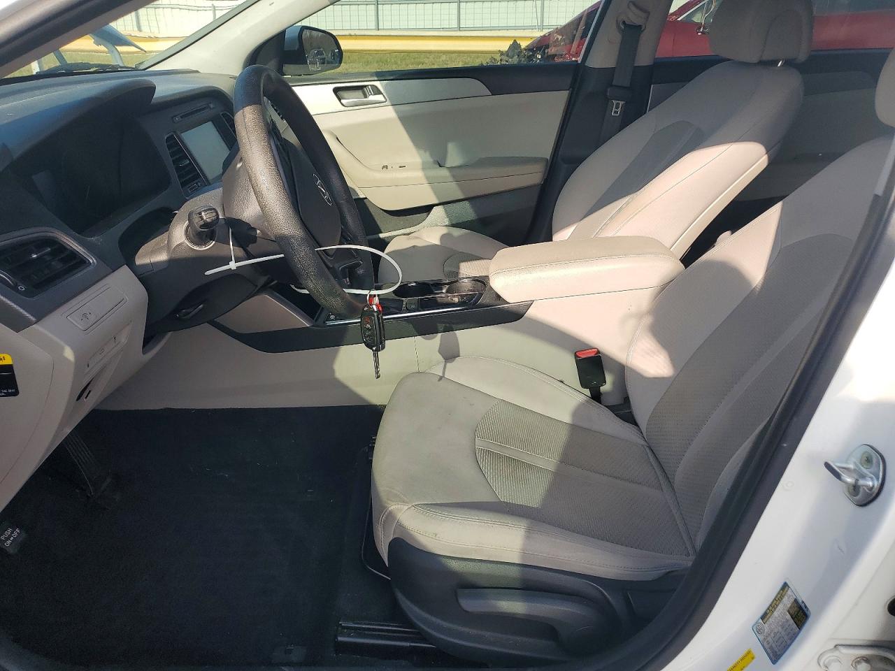 2016 HYUNDAI SONATA SE photo 7