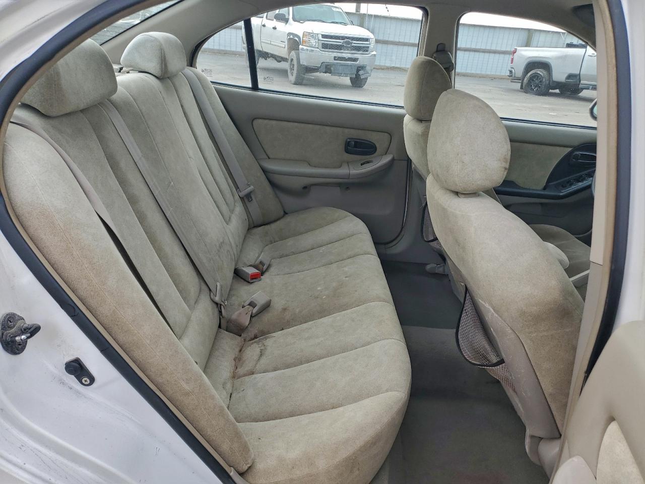 2003 HYUNDAI ELANTRA photo 10