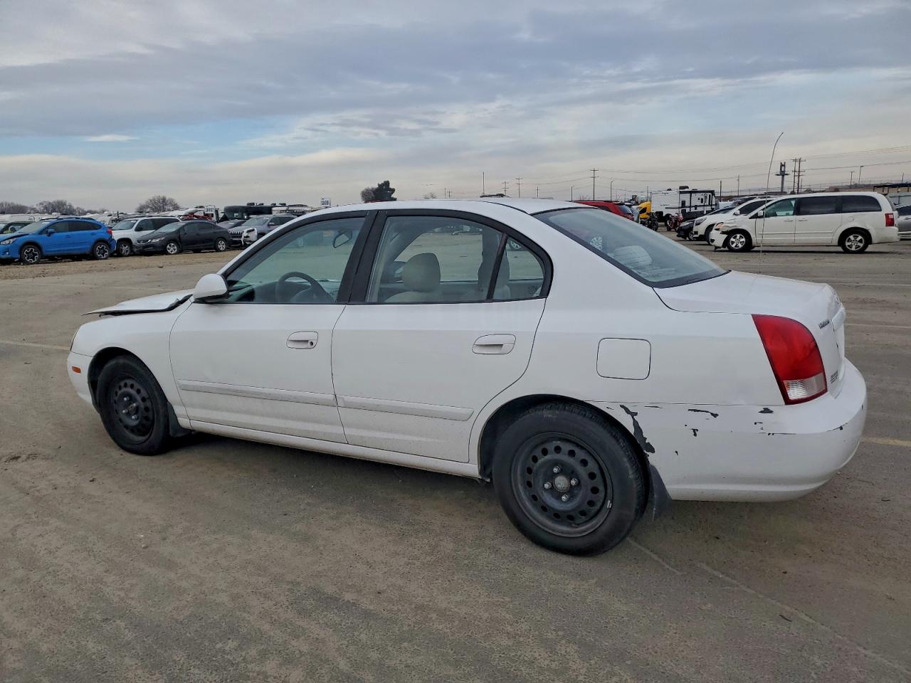 2003 HYUNDAI ELANTRA photo 2