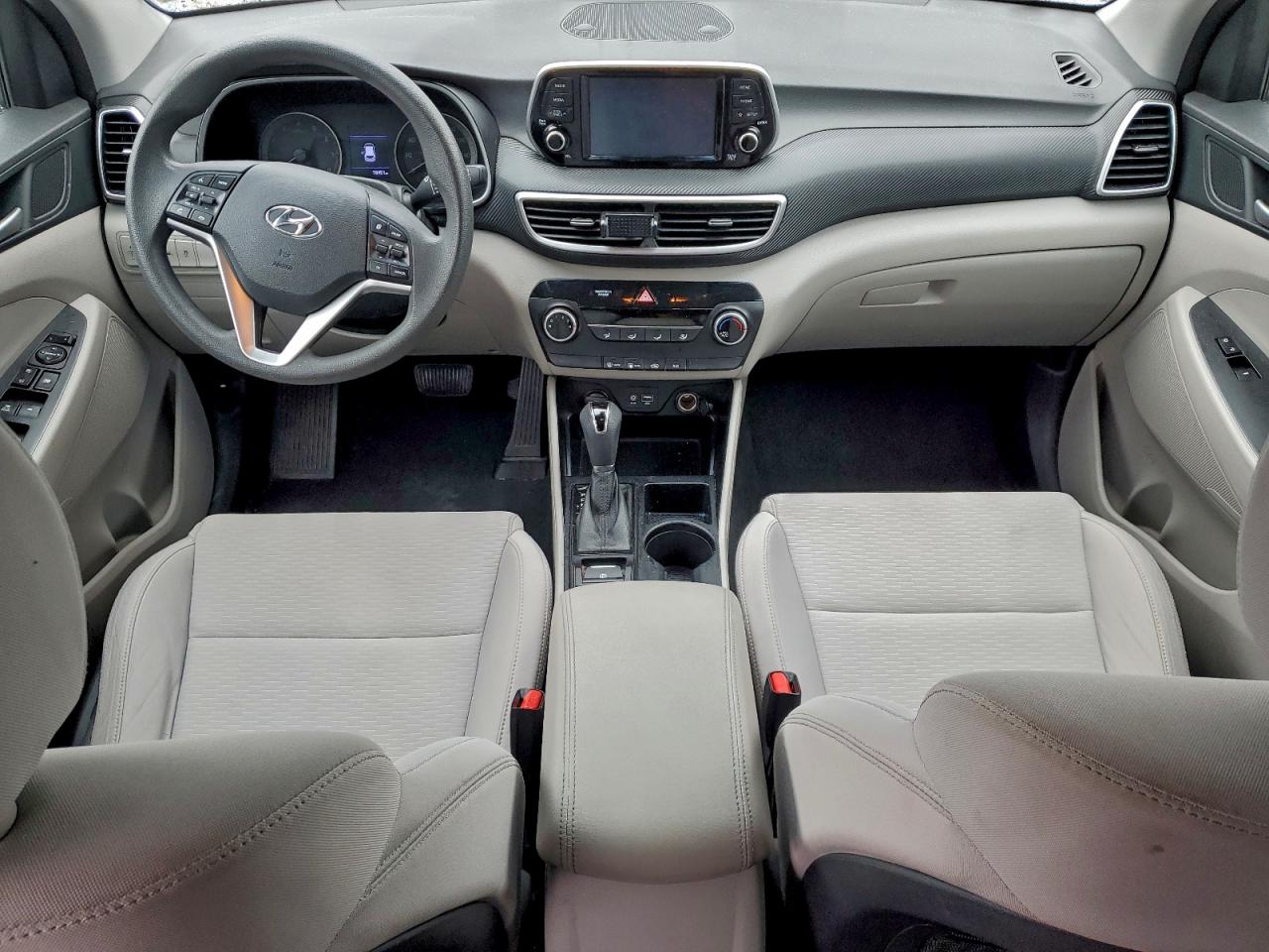 2019 HYUNDAI TUCSON SE photo 8