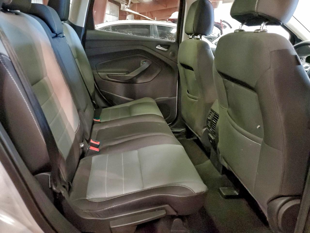 2016 FORD ESCAPE SE photo 11