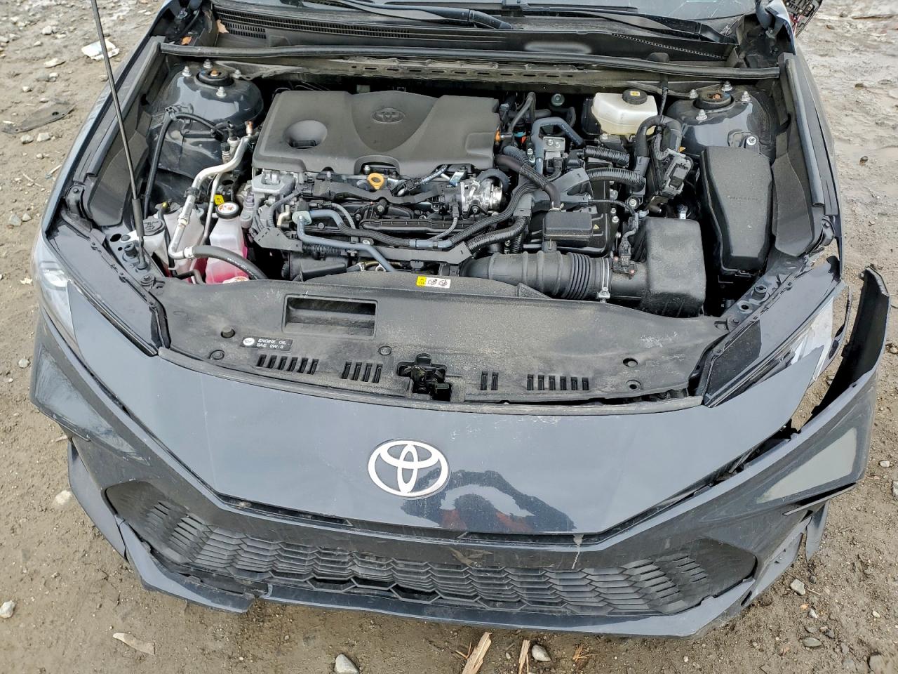 2025 TOYOTA CAMRY photo 11