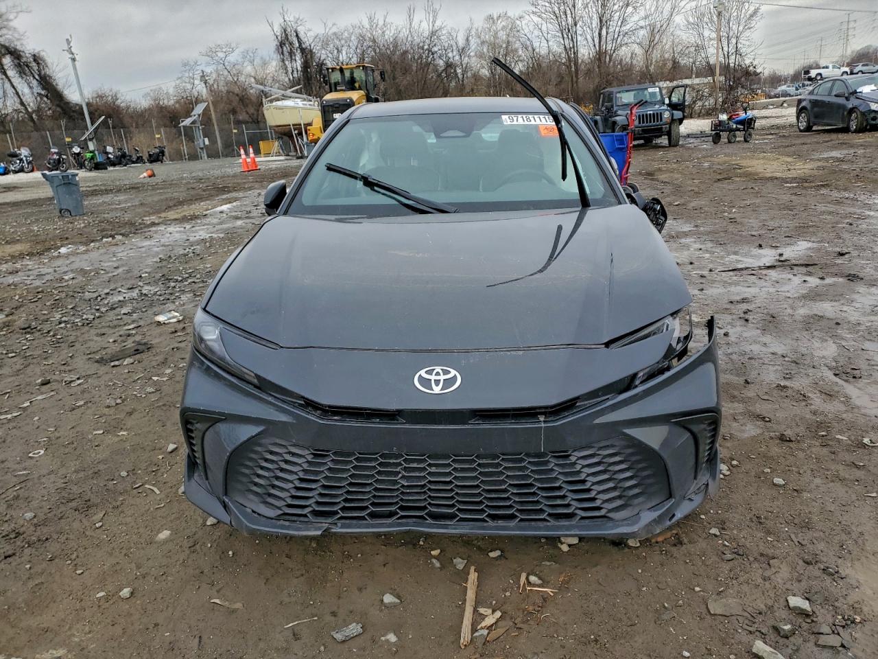 2025 TOYOTA CAMRY photo 5