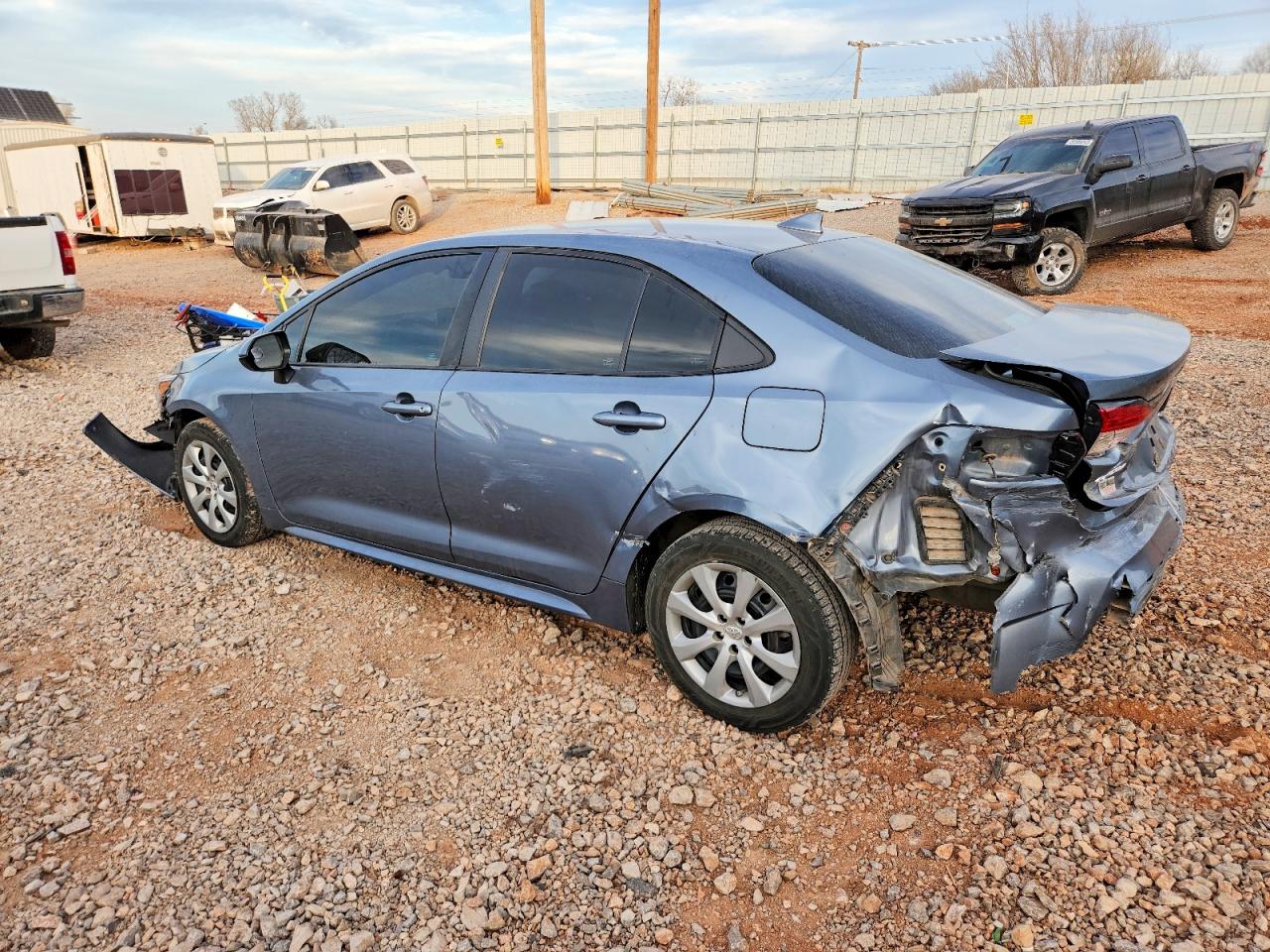 2021 TOYOTA COROLLA LE photo 2
