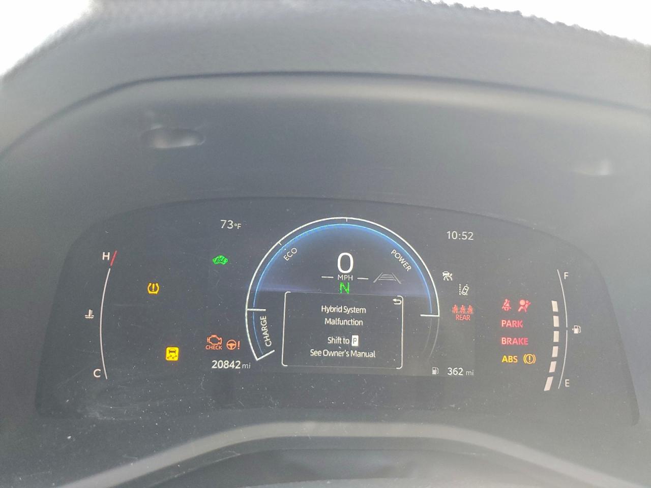 2025 TOYOTA CAMRY XSE photo 9
