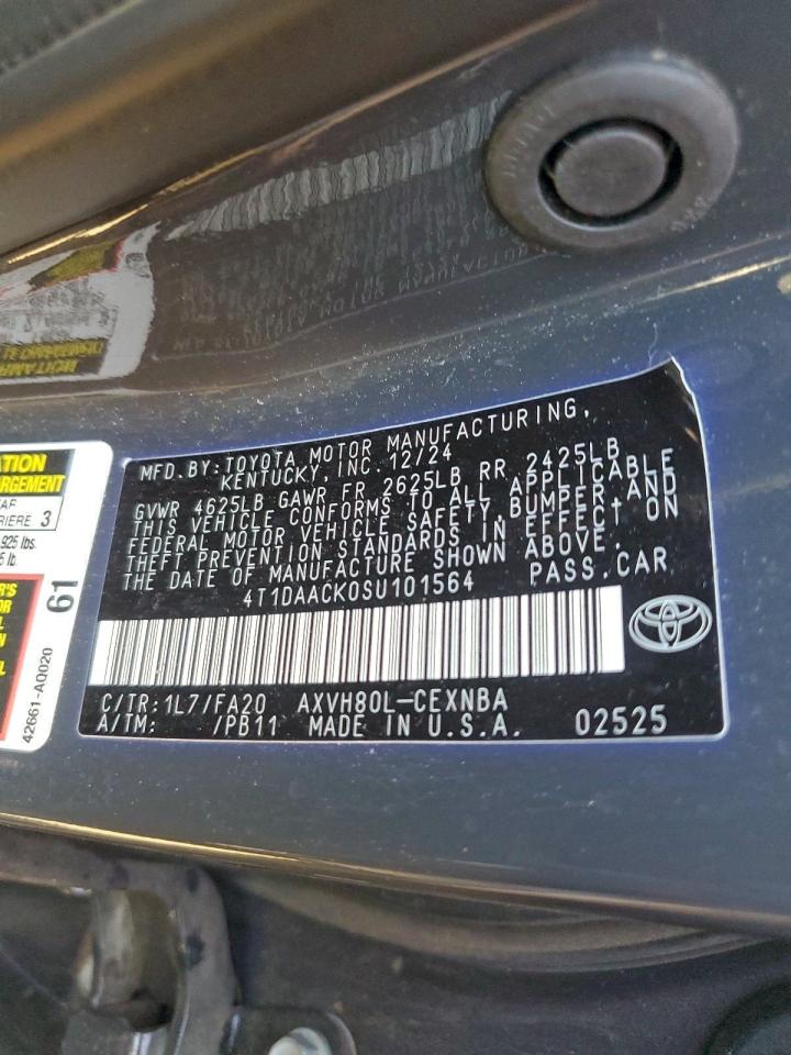 2025 TOYOTA CAMRY XSE photo 13