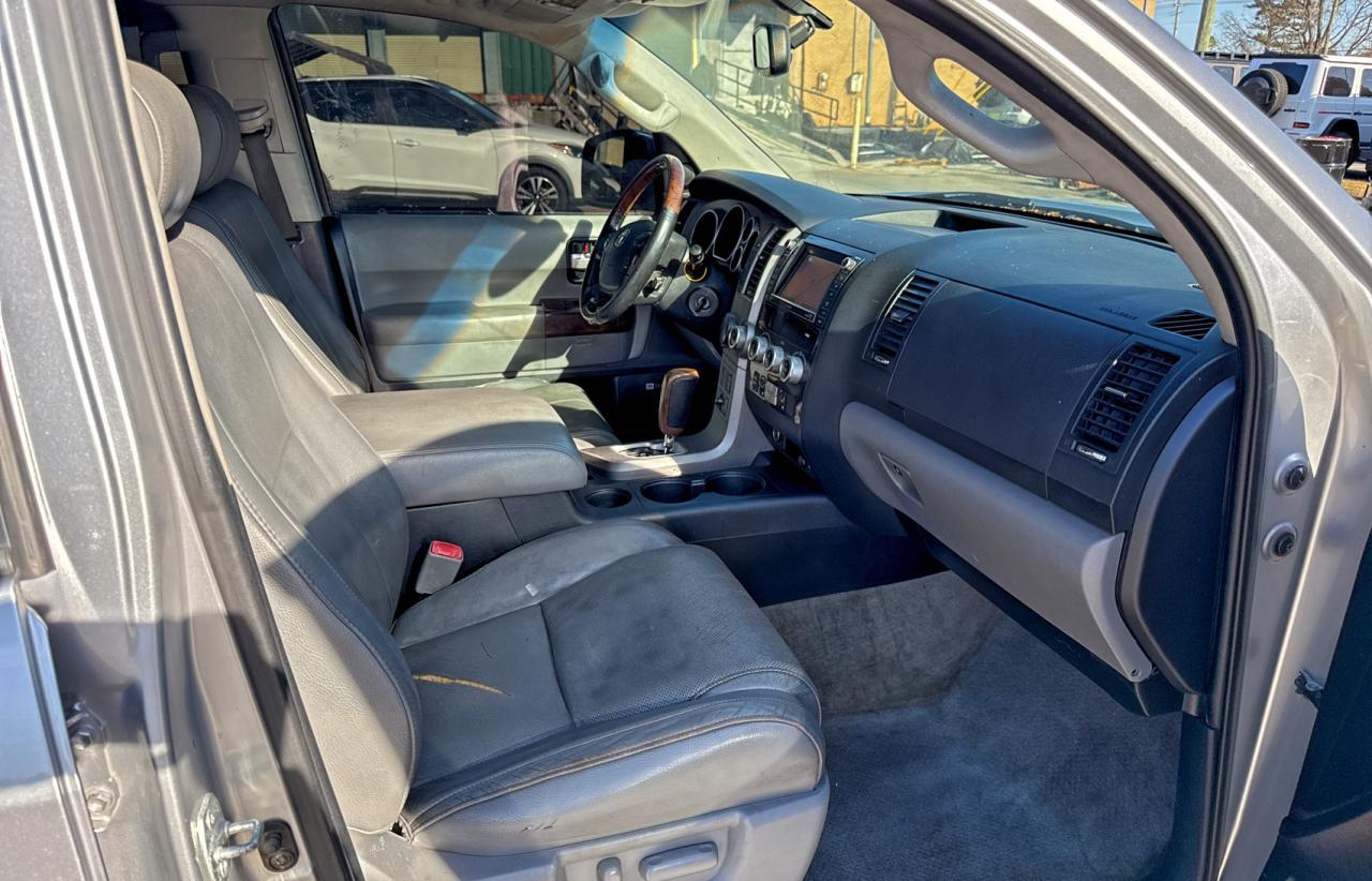 2010 TOYOTA SEQUOIA PLATINUM photo 5