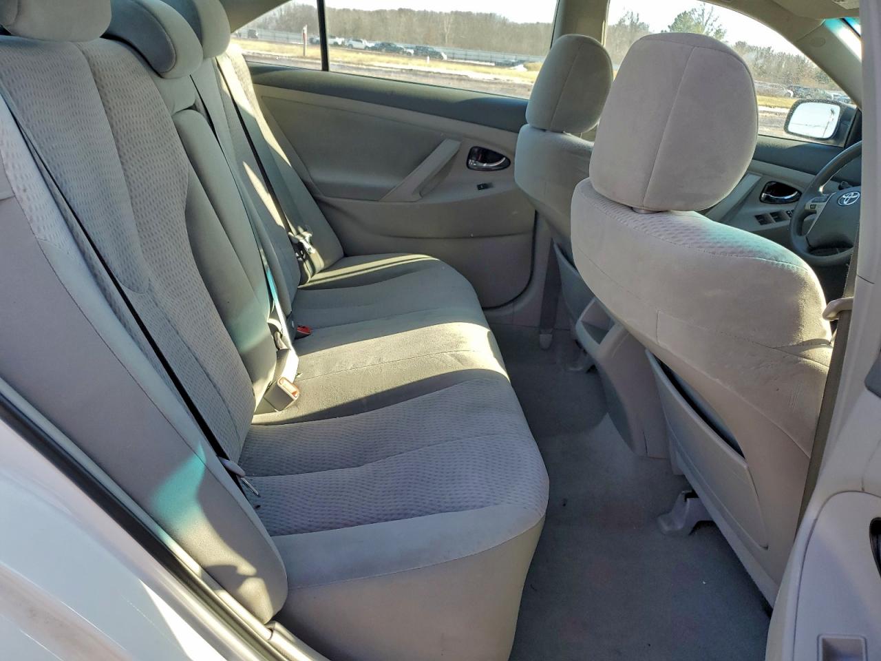 2011 TOYOTA CAMRY BASE photo 10