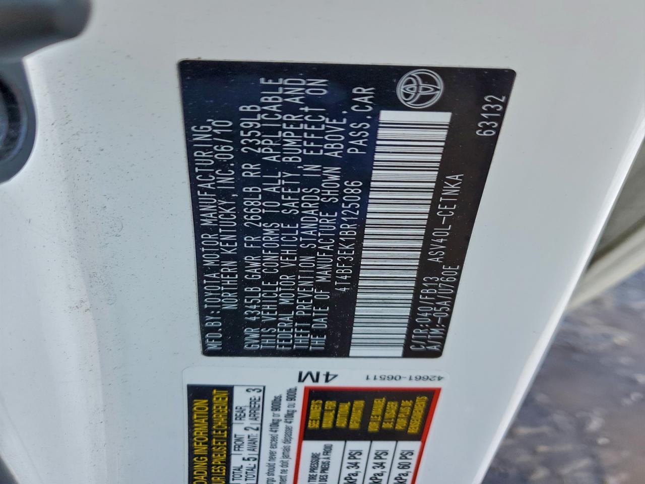 2011 TOYOTA CAMRY BASE photo 12
