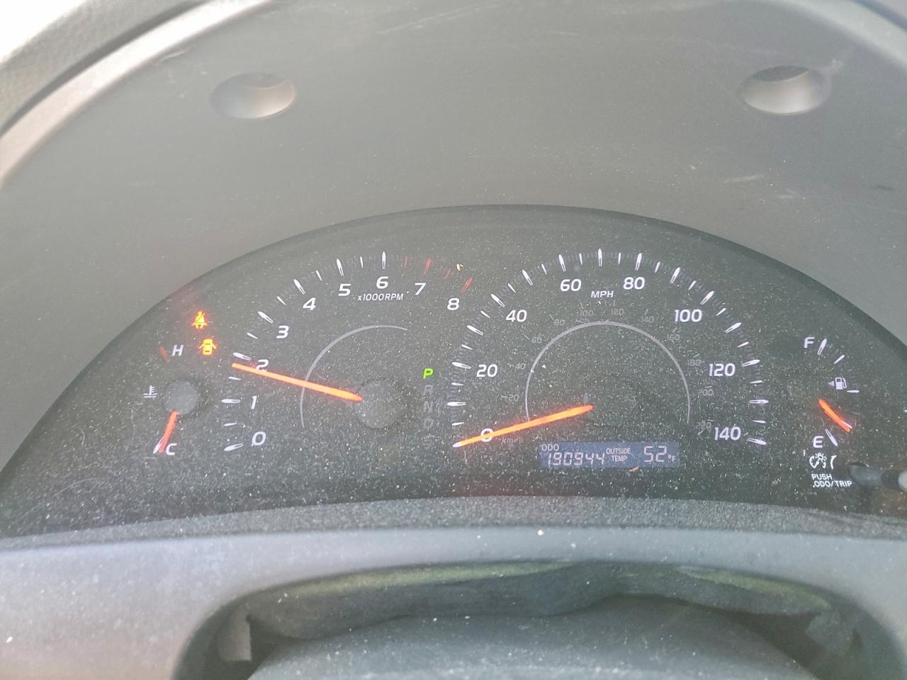 2011 TOYOTA CAMRY BASE photo 9