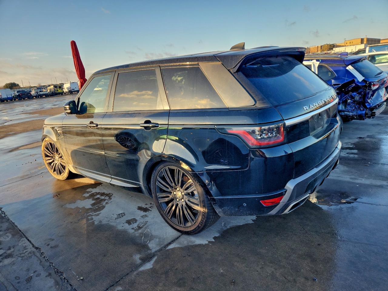 2018 LAND ROVER RANGE ROVER SPORT HSE photo 2