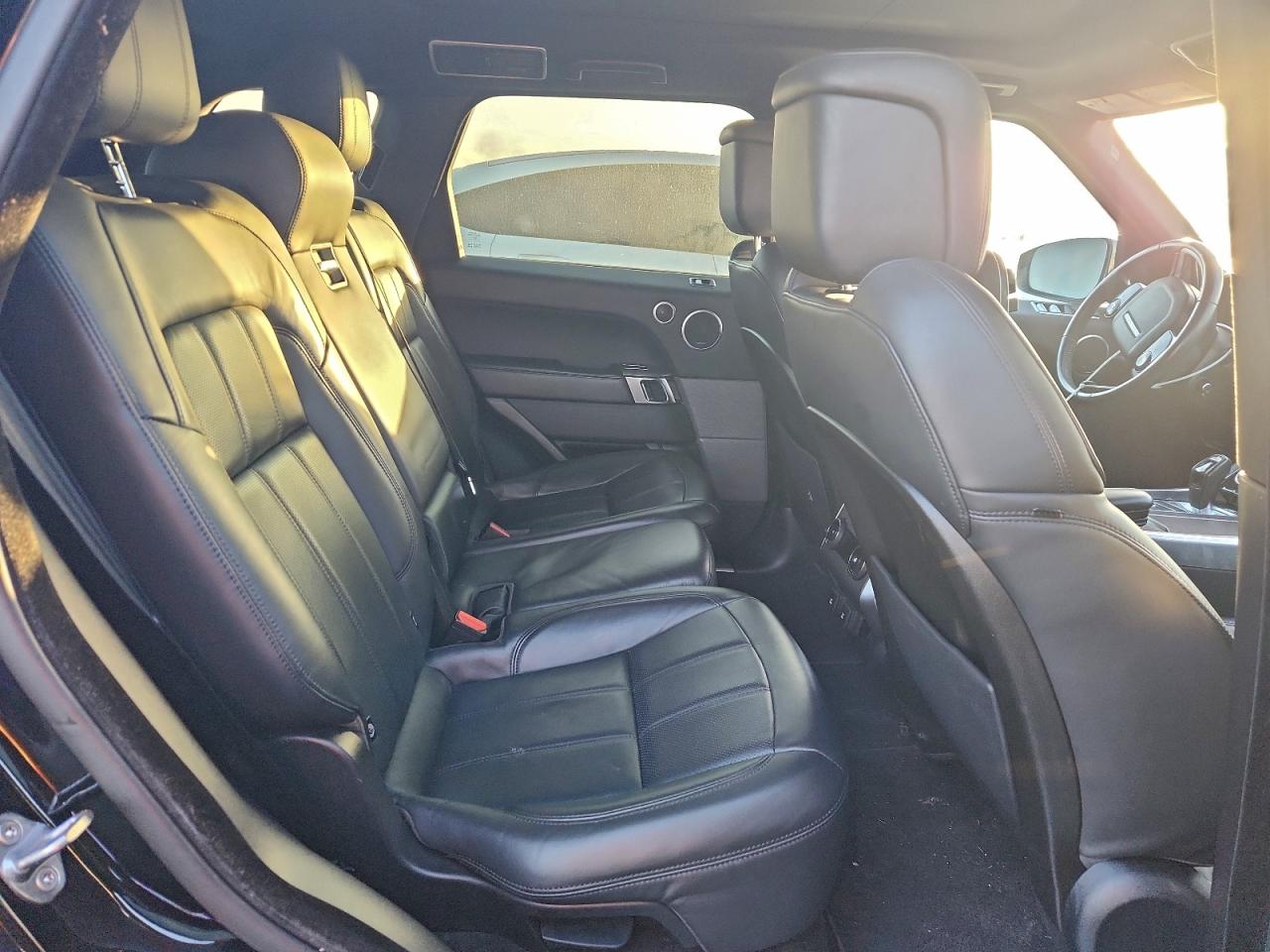 2018 LAND ROVER RANGE ROVER SPORT HSE photo 10