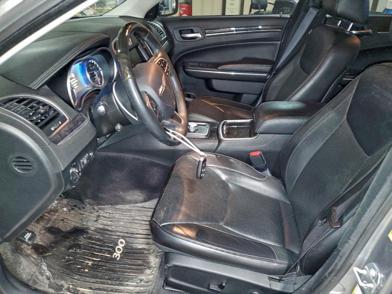 2018 CHRYSLER 300 LIMITED photo 7