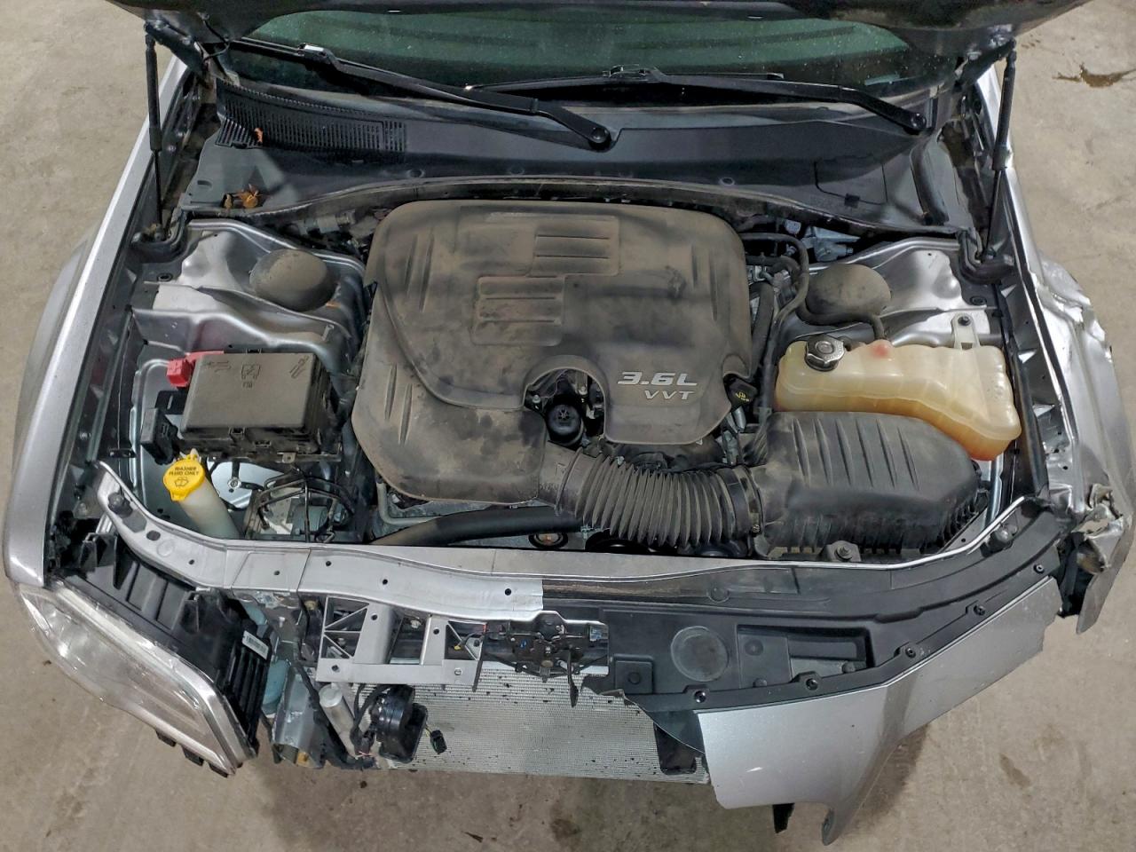 2018 CHRYSLER 300 LIMITED photo 11