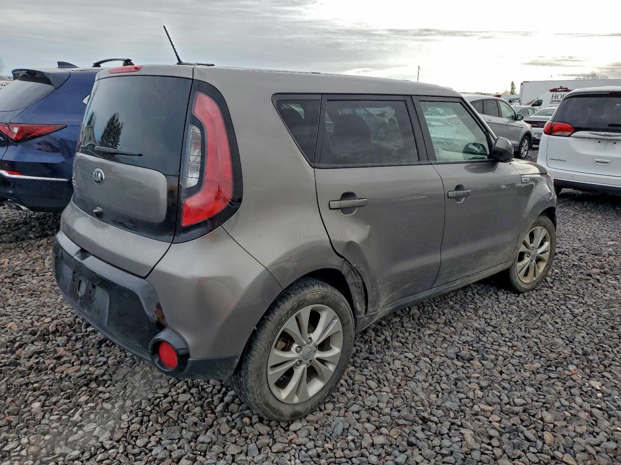 2016 KIA SOUL + photo 3