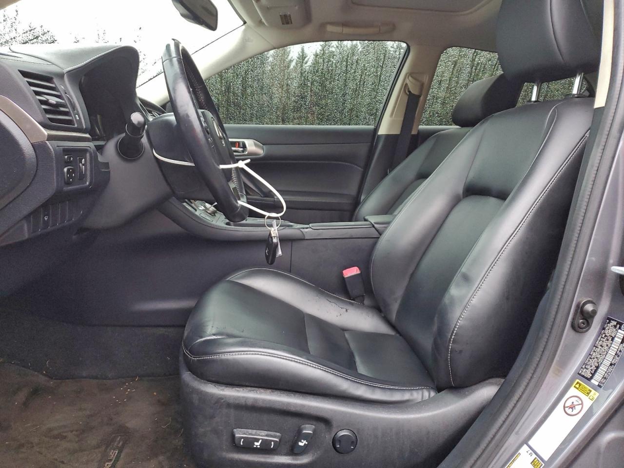 2015 LEXUS CT 200 photo 7