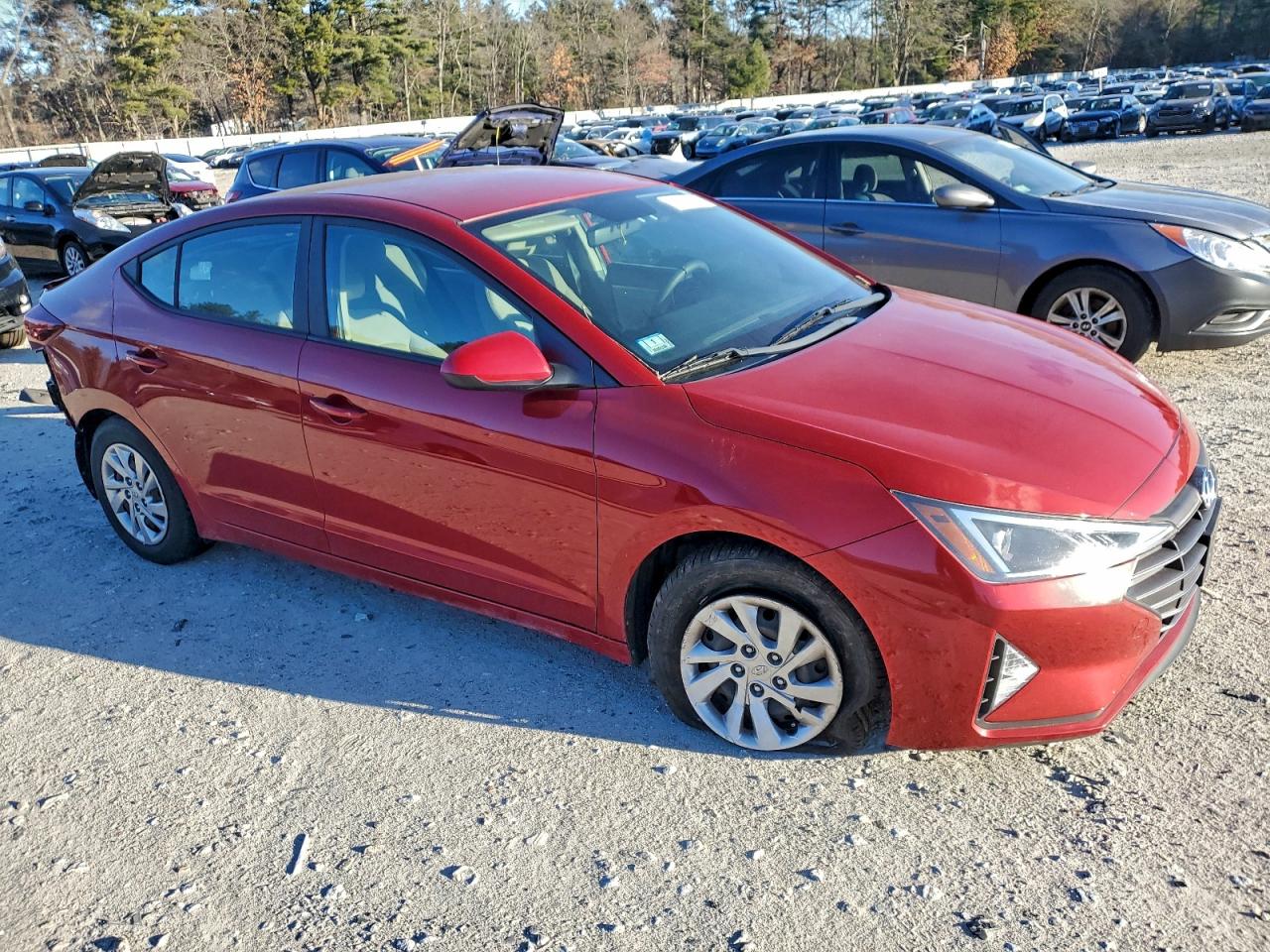 2019 HYUNDAI ELANTRA SE photo 4
