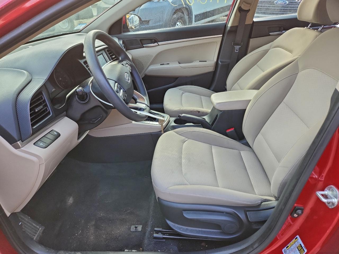 2019 HYUNDAI ELANTRA SE photo 7