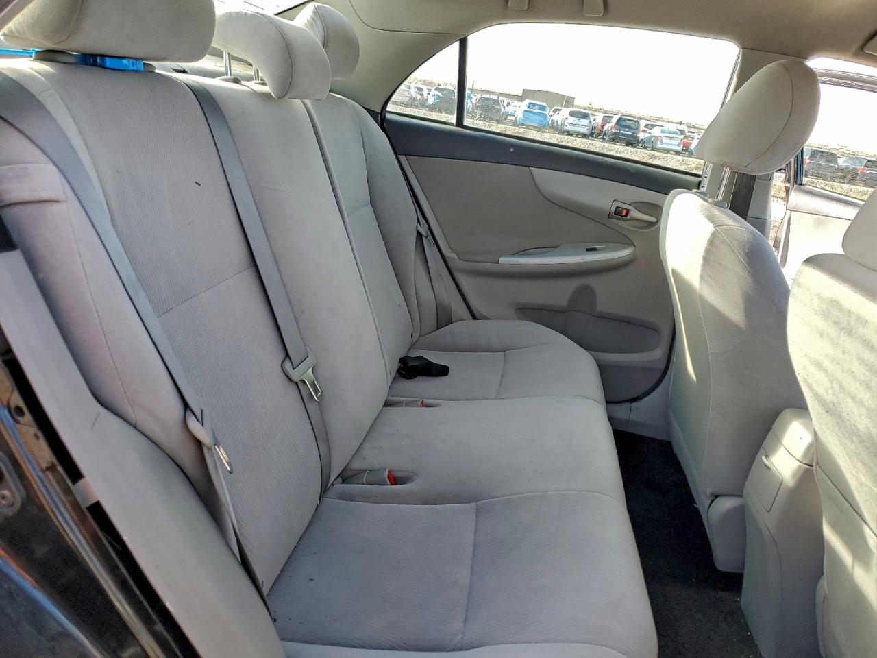 2011 TOYOTA COROLLA BASE photo 10