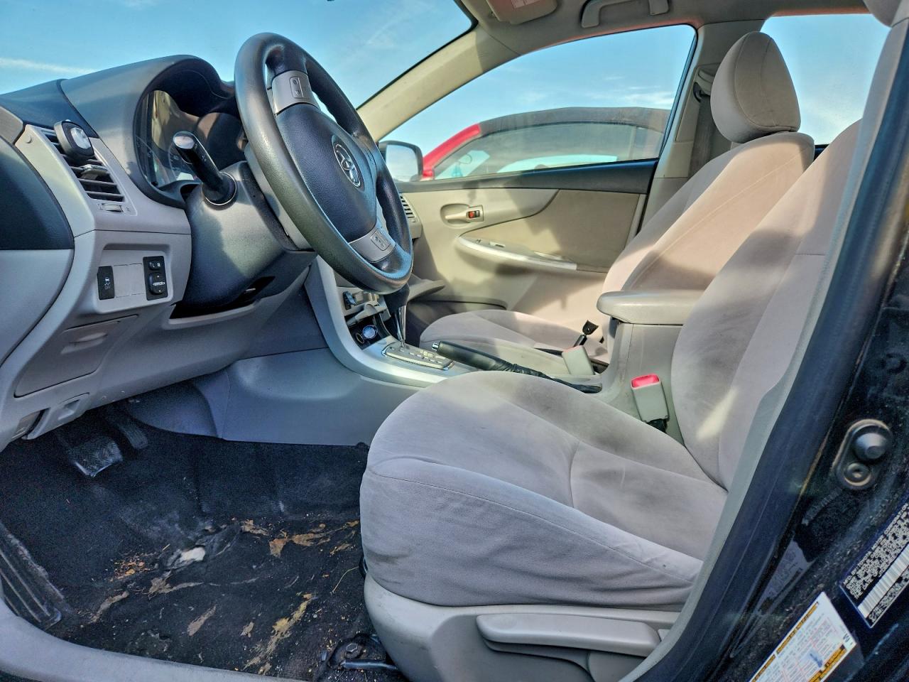 2011 TOYOTA COROLLA BASE photo 7