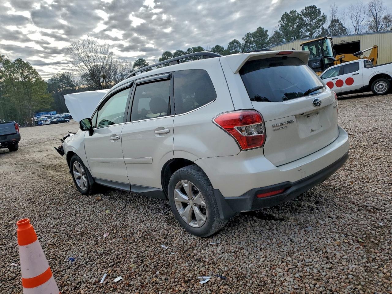 2015 SUBARU FORESTER 2.5I LIMITED photo 2