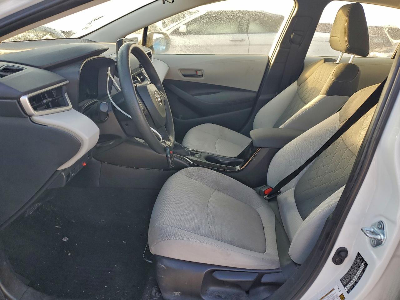 2022 TOYOTA COROLLA LE photo 13