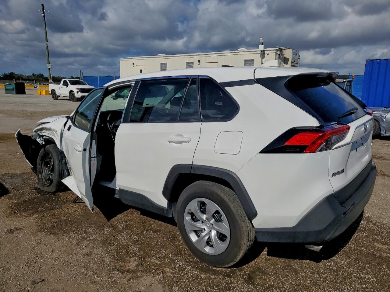 2025 TOYOTA RAV4 LE photo 2