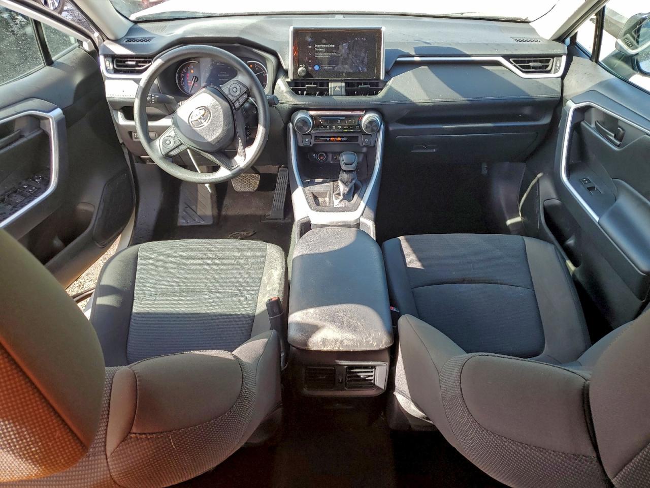 2025 TOYOTA RAV4 LE photo 8