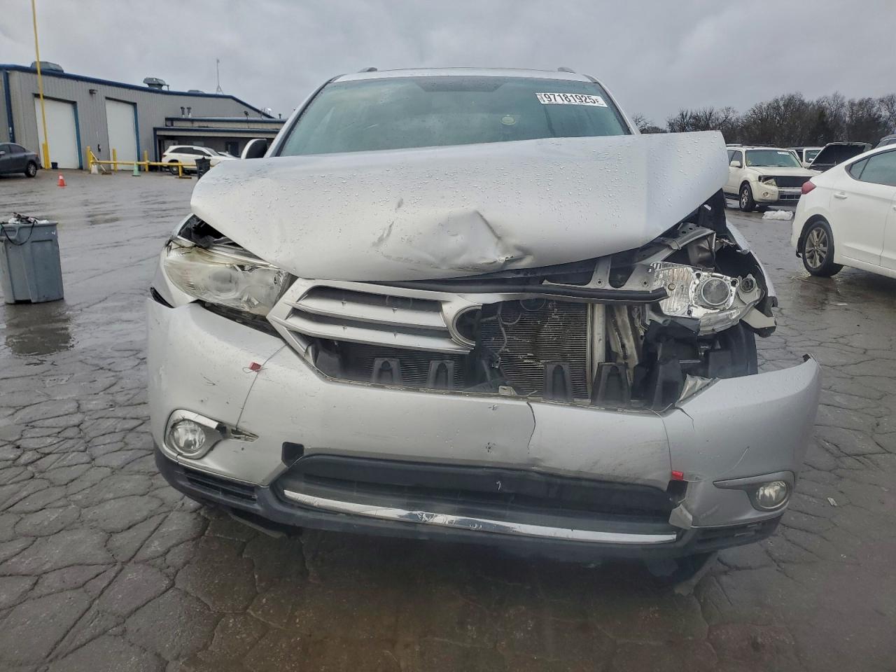 2012 TOYOTA HIGHLANDER BASE photo 5